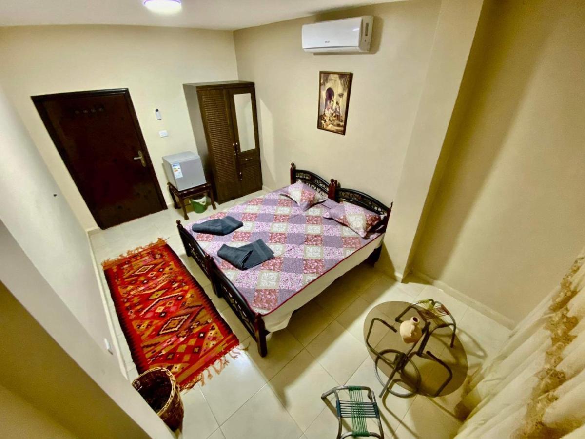 Petra View Flat Hotel Wadi Musa Exterior photo
