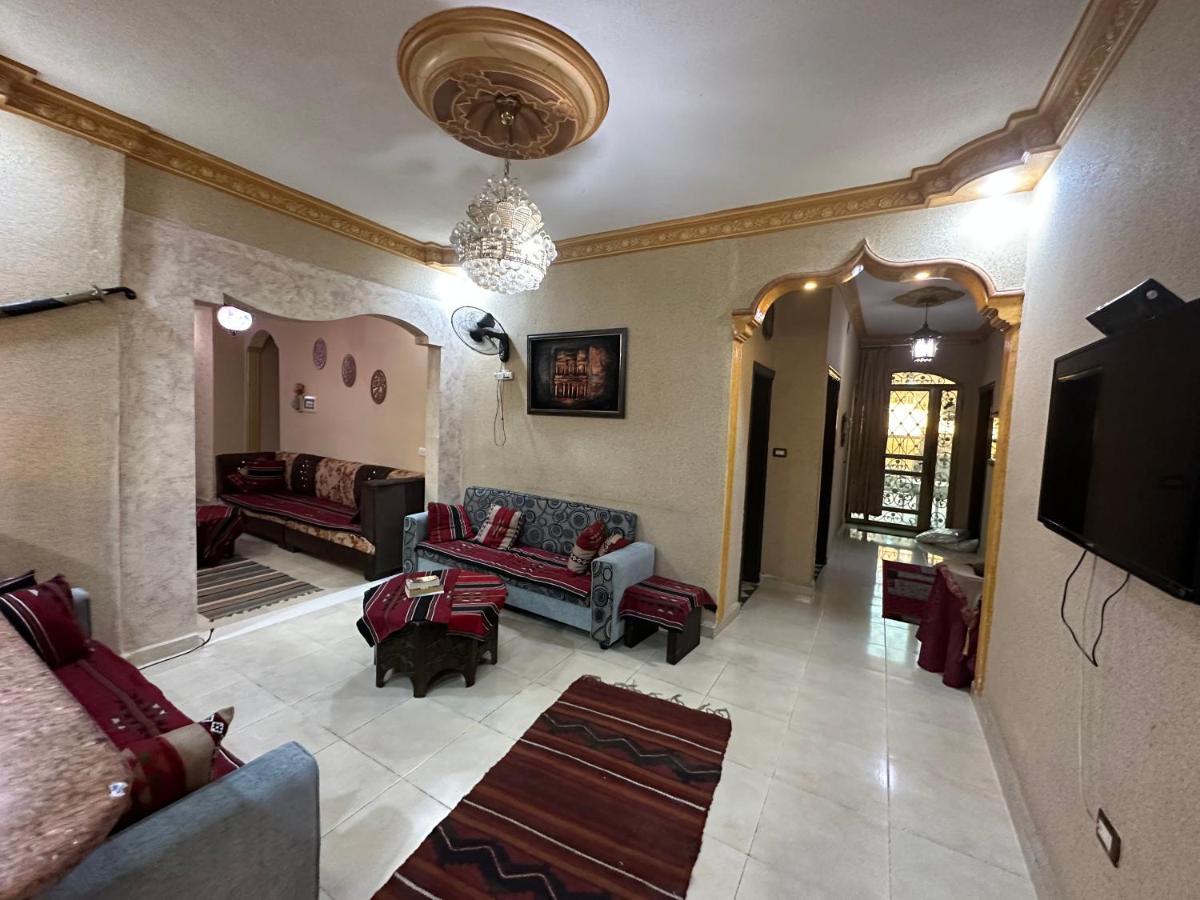 Petra View Flat Hotel Wadi Musa Exterior photo