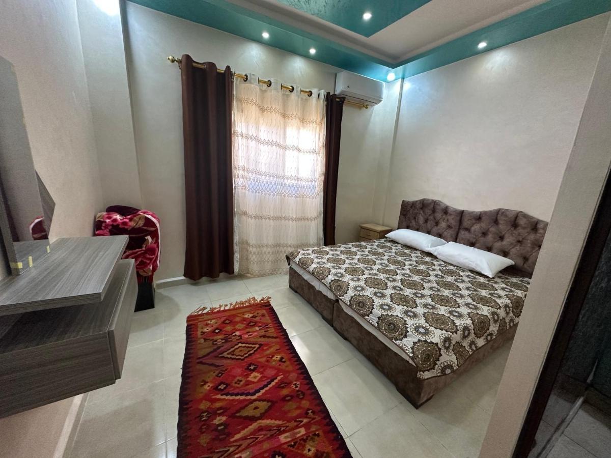 Petra View Flat Hotel Wadi Musa Exterior photo