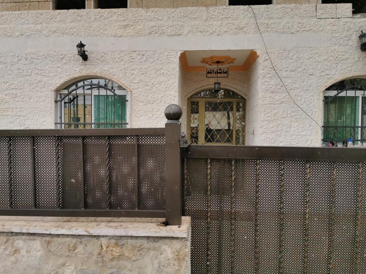 Petra View Flat Hotel Wadi Musa Exterior photo